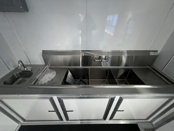 52666-8.5X22TA3-Red-BBQ-Trailer-12-600x450